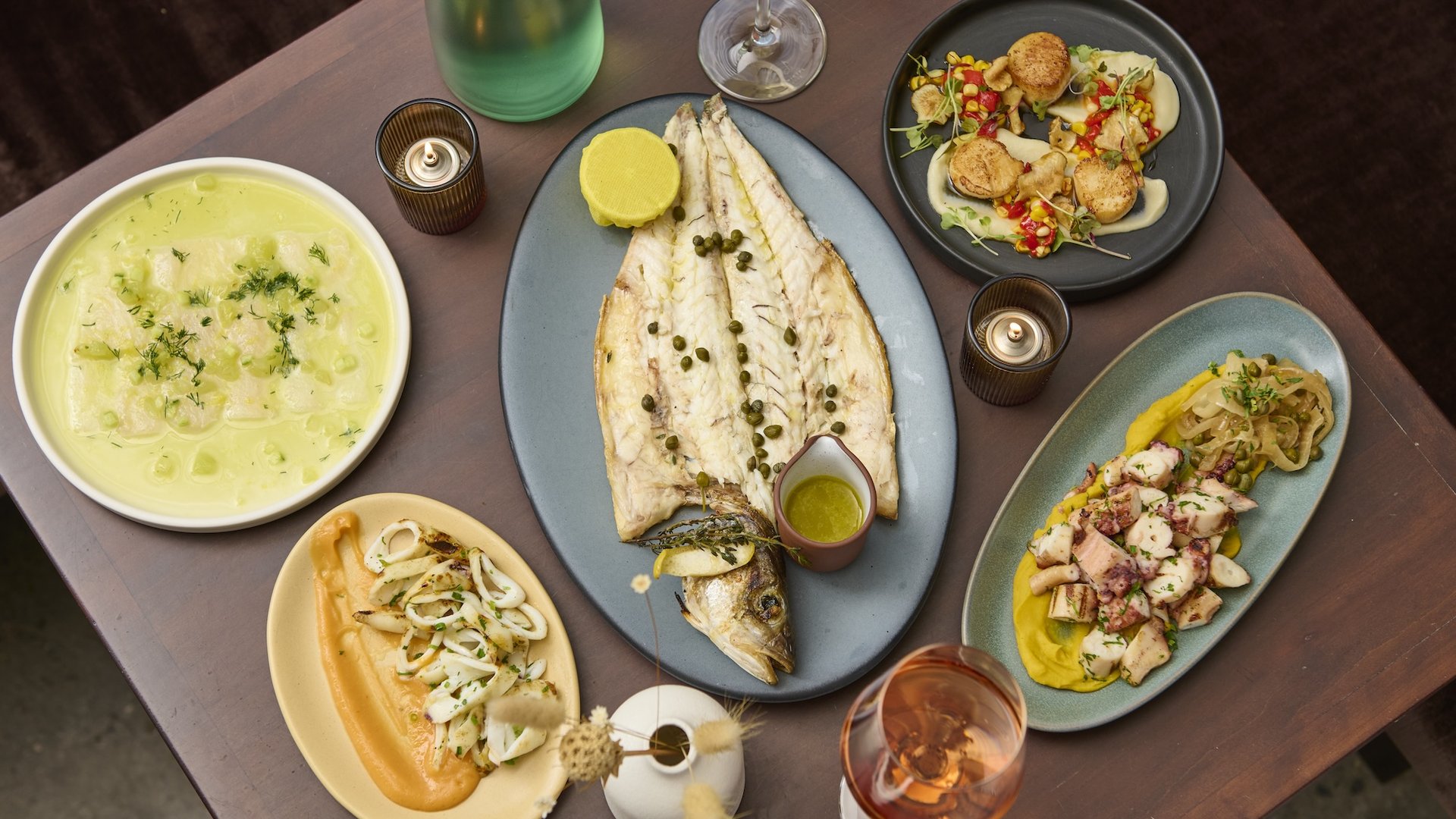 Lavraki Tablecape